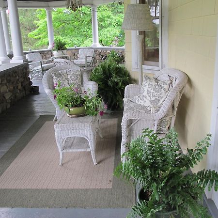 Amenia Hilltop House Bed & Breakfast מראה חיצוני תמונה