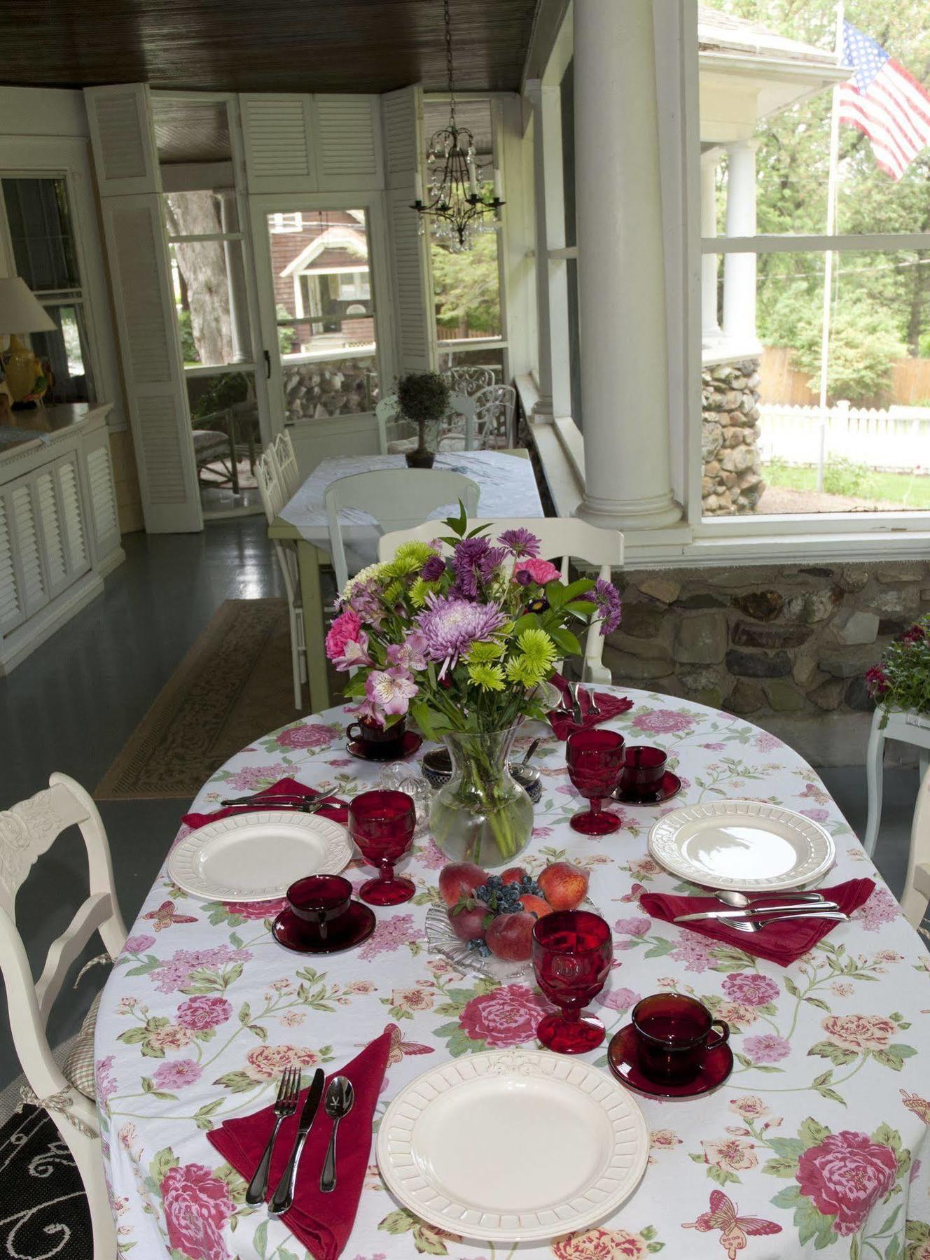 Amenia Hilltop House Bed & Breakfast מראה חיצוני תמונה